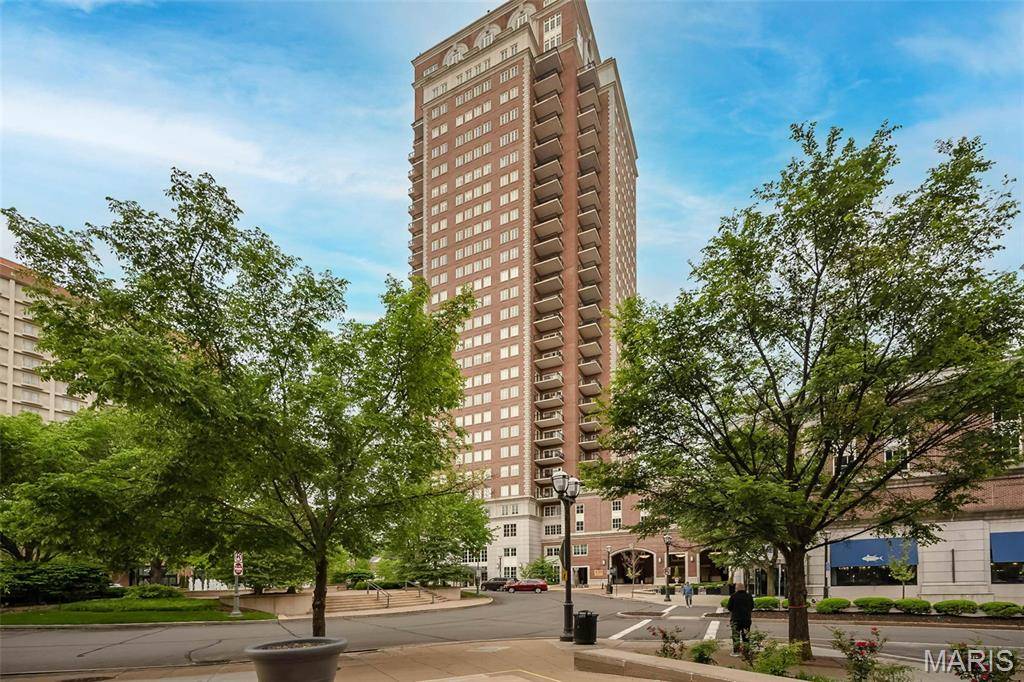 150 Carondelet PLZ #204, Clayton, MO 63105