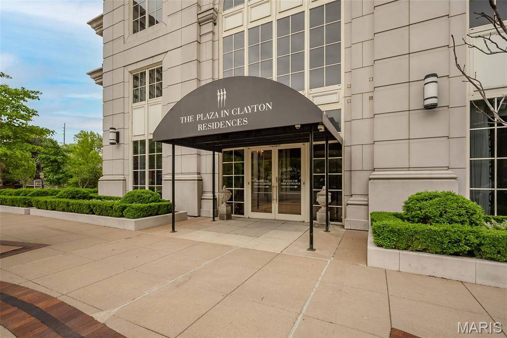 150 Carondelet PLZ #204, Clayton, MO 63105