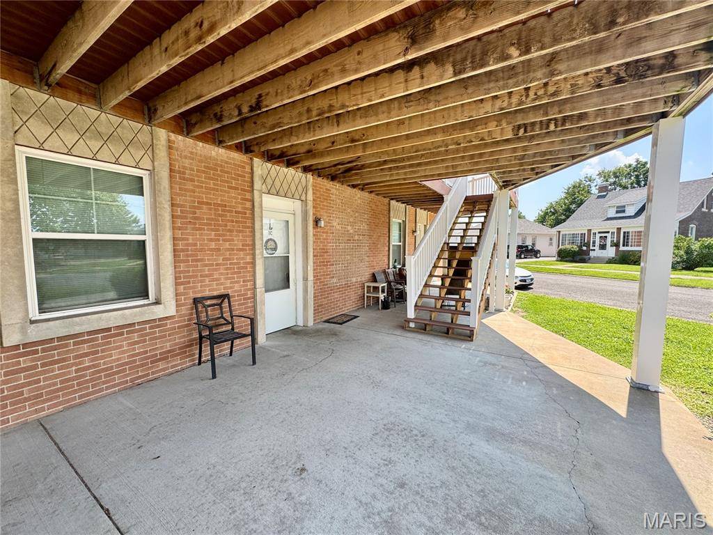 206 Kroeger AVE #1C, Dupo, IL 62239