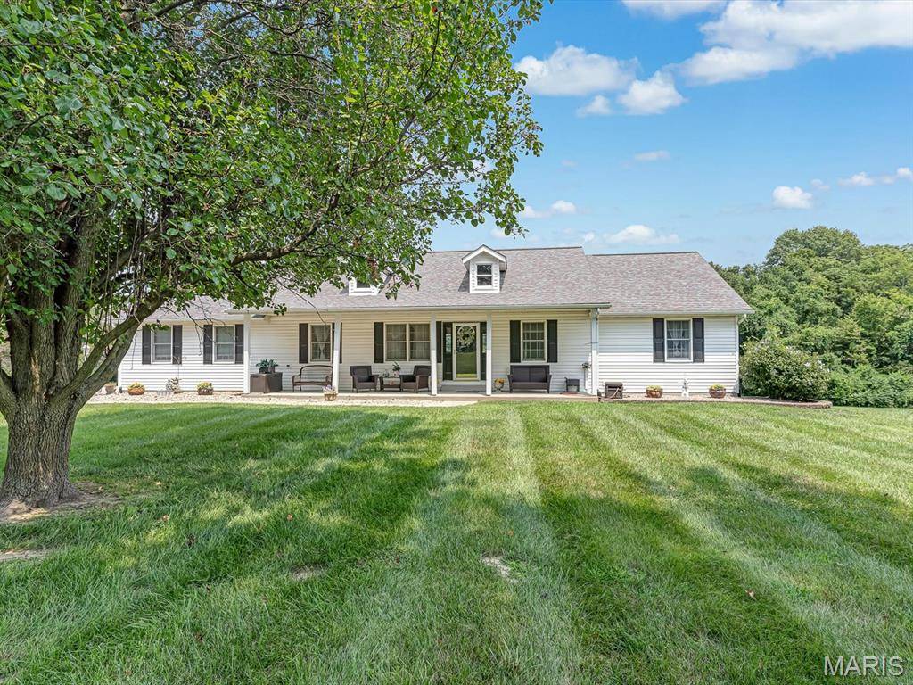 6760 Woodhill RUN, Waterloo, IL 62298