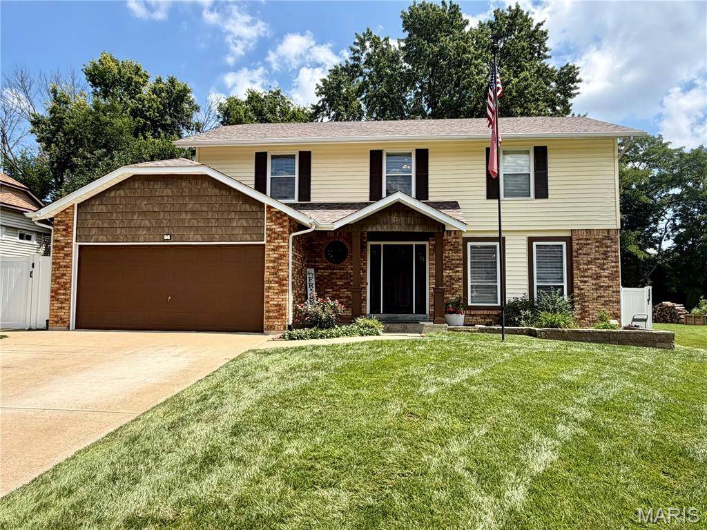 1392 Timothy Ridge DR, St Charles, MO 63304