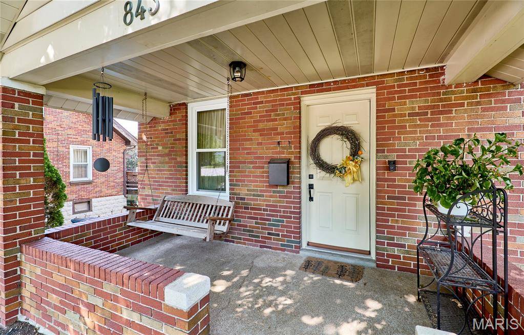 843 N Florissant RD, St Louis, MO 63135