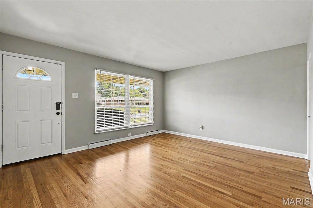 365 Naomi AVE, Florissant, MO 63031