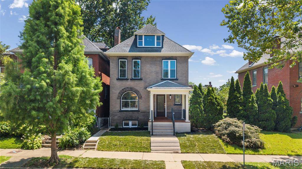 3950 Shenandoah AVE, St Louis, MO 63110