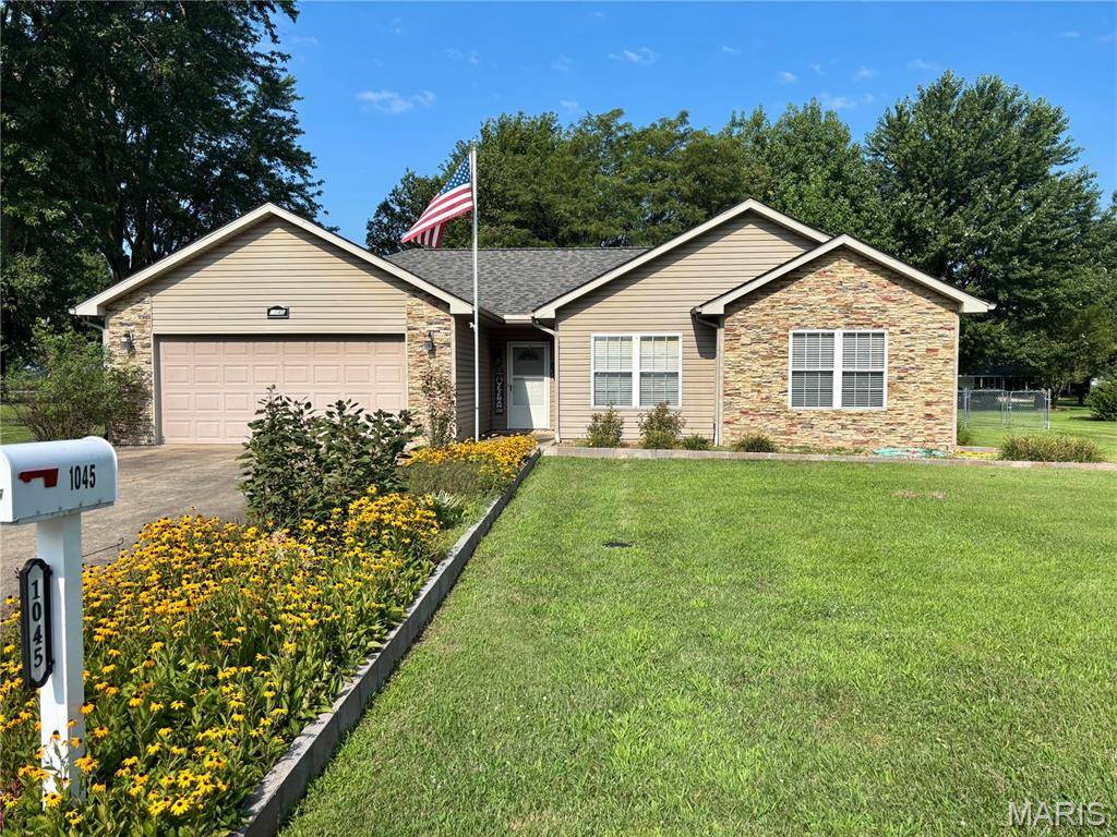 1045 Bishop LN, Montgomery City, MO 63361