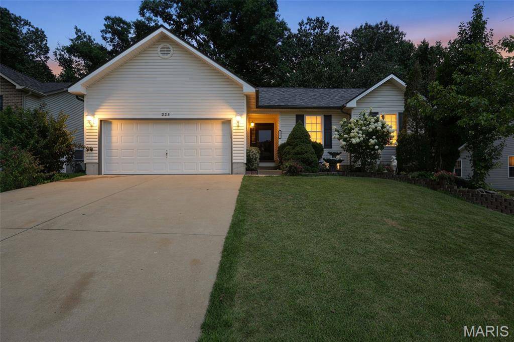 223 Williamsburg DR, Crystal City, MO 63019