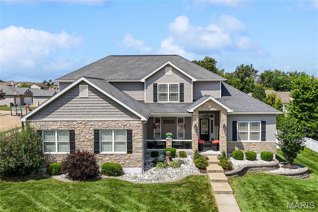 1219 Castle Green DR, Waterloo, IL 62298