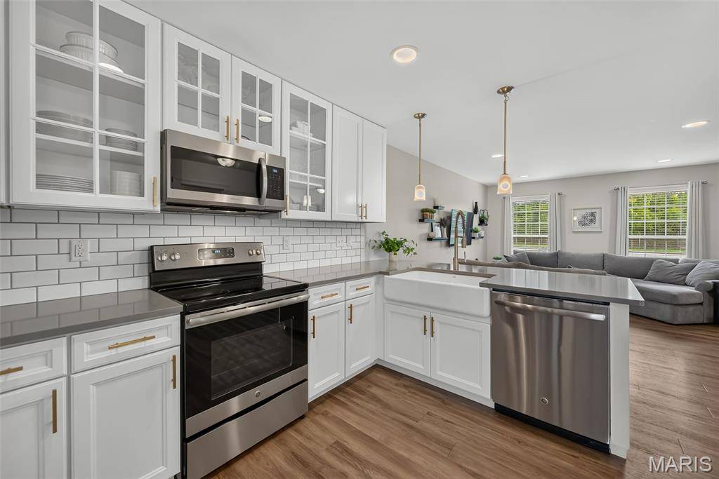 1853 Basston DR, Maryland Heights, MO 63146