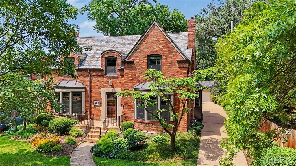 561 Bedford AVE, University City, MO 63130