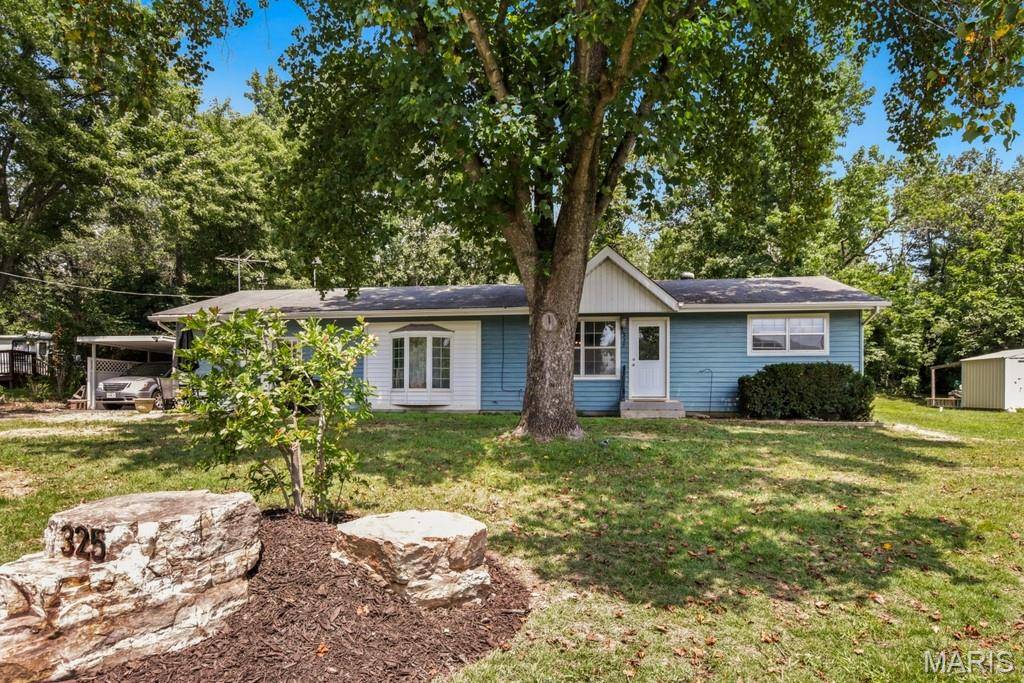 325 Lake Shore DR, St Clair, MO 63077