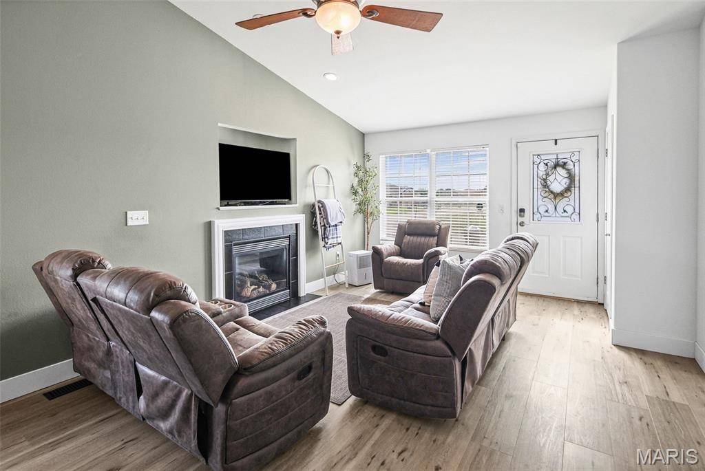 3420 Berwin Green DR, Belleville, IL 62220