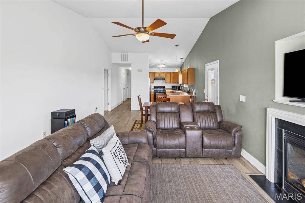 3420 Berwin Green DR, Belleville, IL 62220