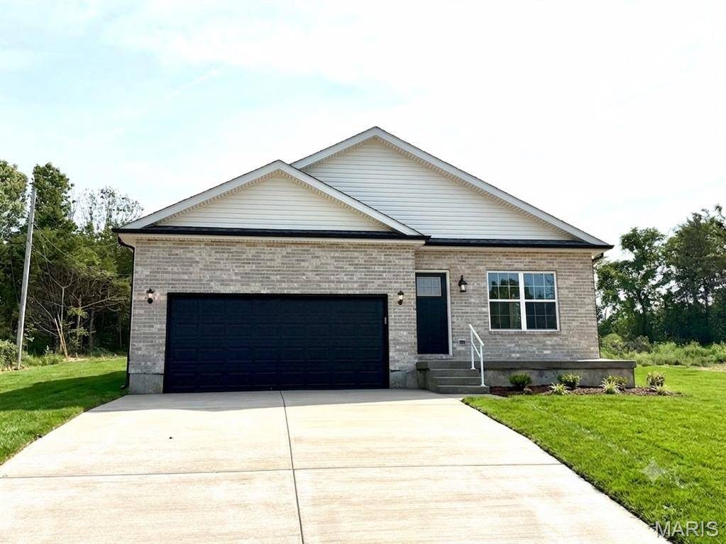 1413 Edgewood DR, Festus, MO 63028
