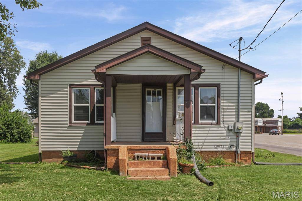 310 Market, Brighton, IL 62012