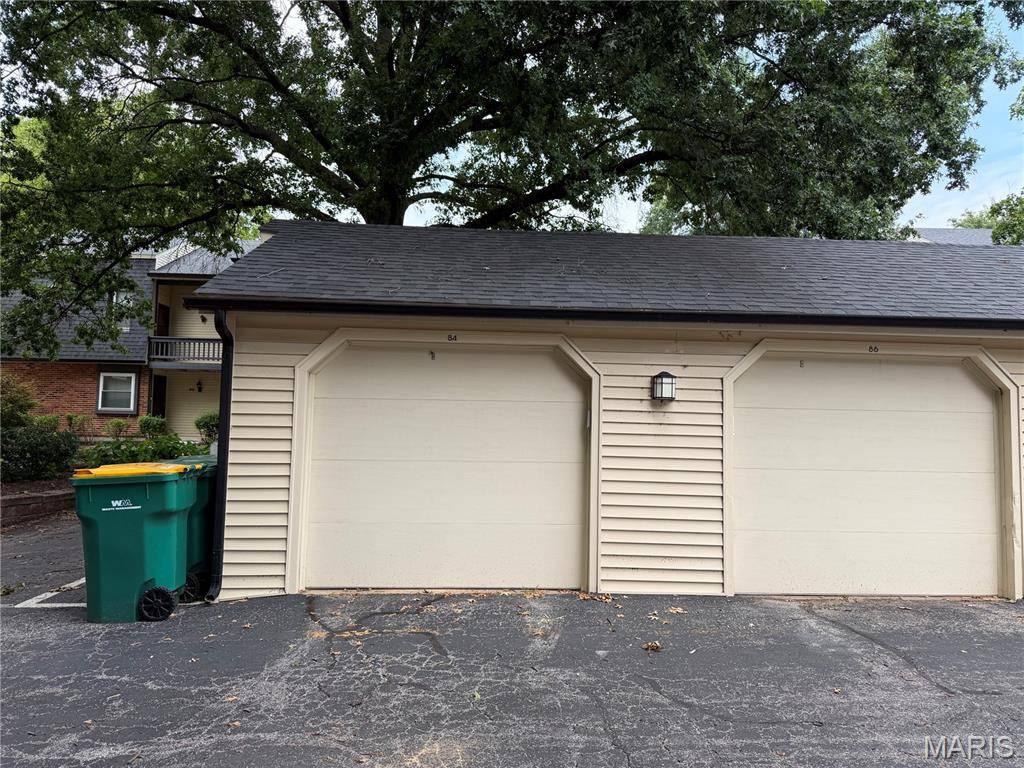 84 Conway Cove DR, Chesterfield, MO 63017