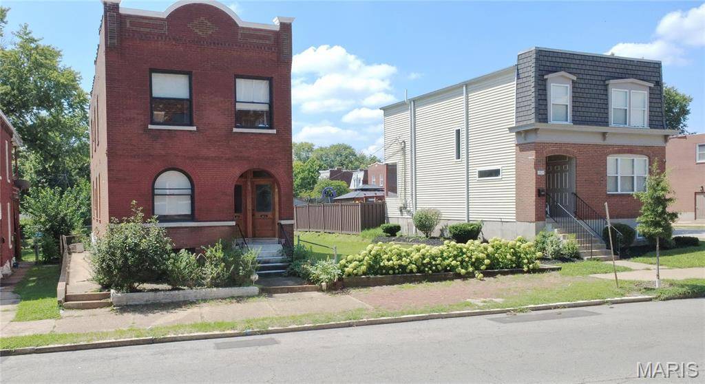 2822 Arsenal ST, St Louis, MO 63118