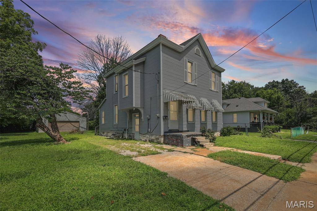 912 Tremont ST, Alton, IL 62002
