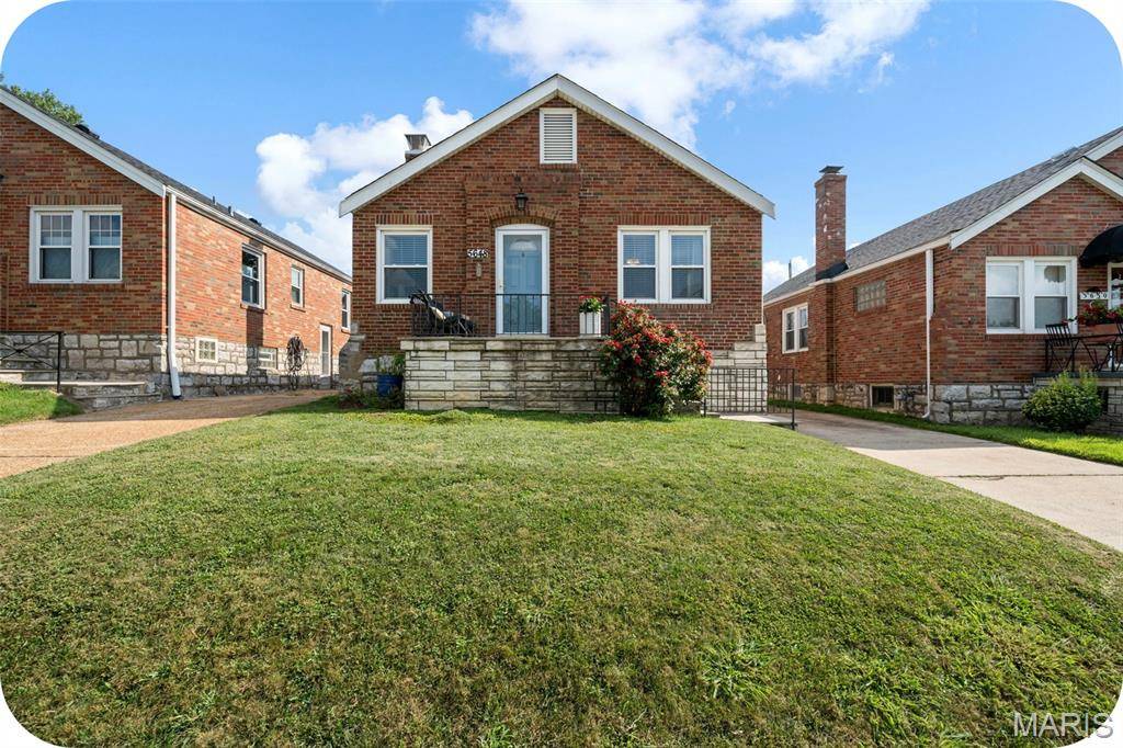 5648 Tholozan AVE, St Louis, MO 63109