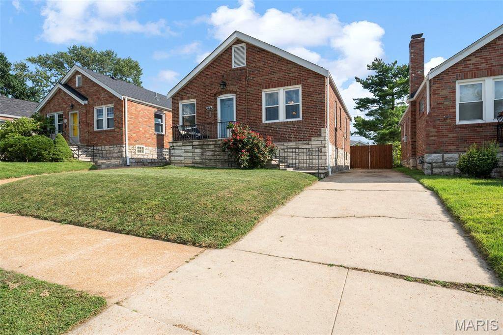 5648 Tholozan AVE, St Louis, MO 63109