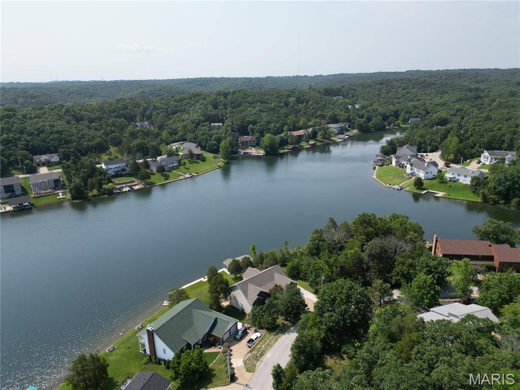 10133 Lake Ridge DR, Hillsboro, MO 63050
