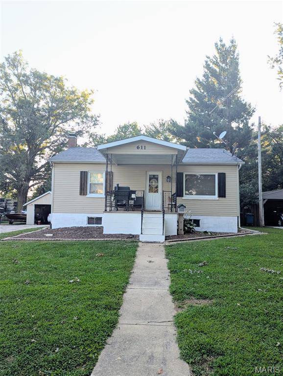 611 Clarence ST, Greenville, IL 62246