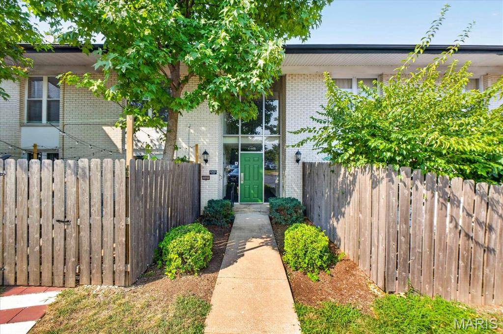 10401 Briarbend DR #9, St Louis, MO 63146