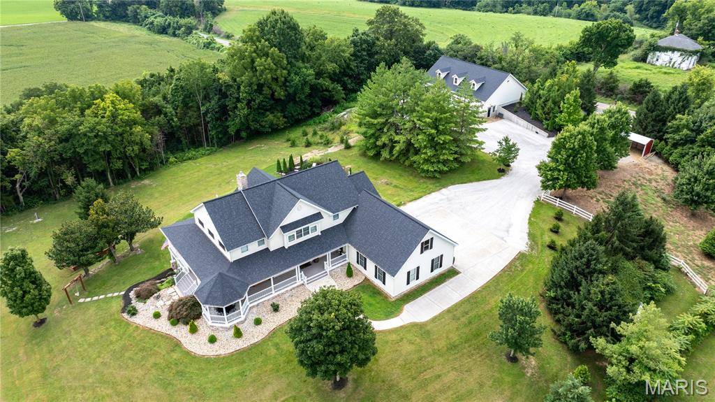 205 Howell RD, Defiance, MO 63341