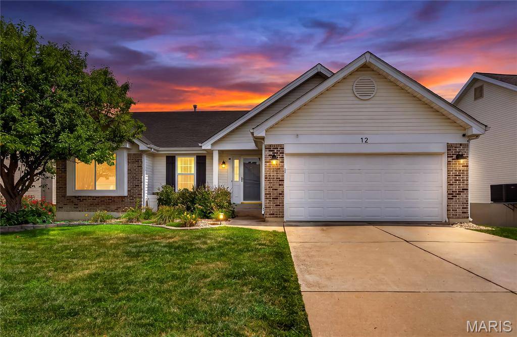 12 Constable CT, St Peters, MO 63376