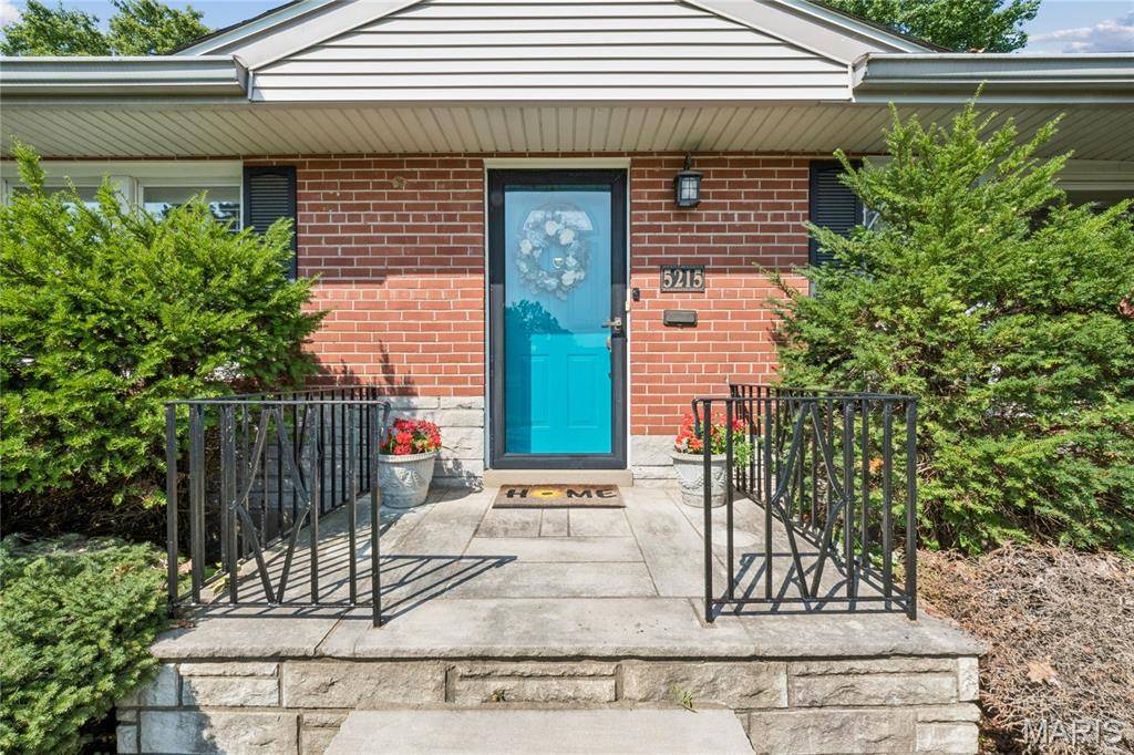 5215 Creighton DR, St Louis, MO 63123