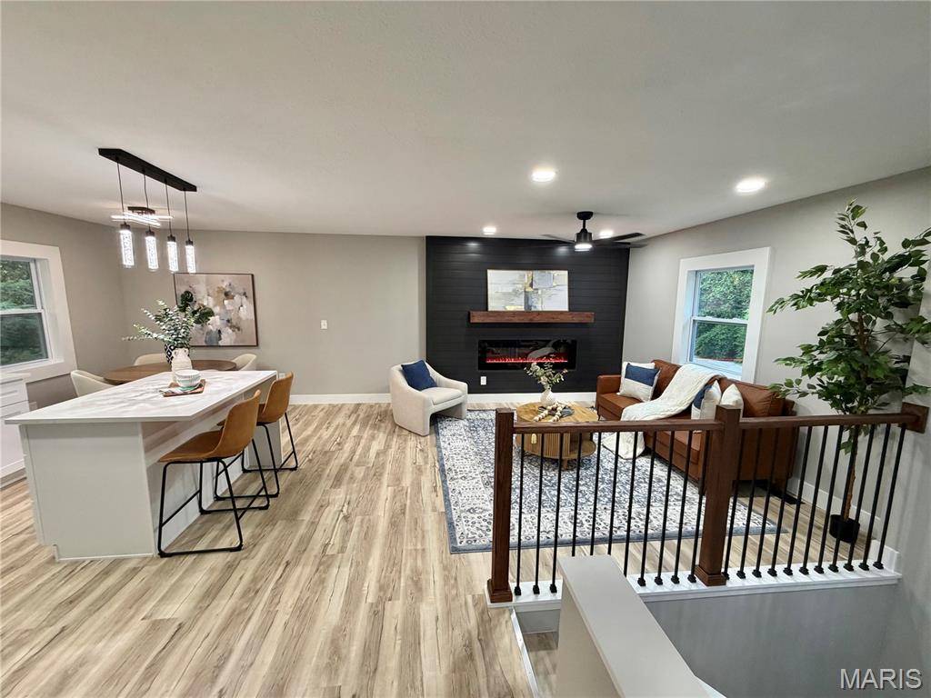 4430 Delta Queen LN, Godfrey, IL 62035