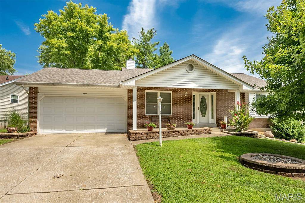 4209 Chisholm Trail DR, St Charles, MO 63304