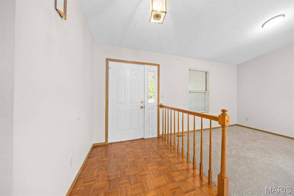 1406 Blackberry LN, O'fallon, IL 62269