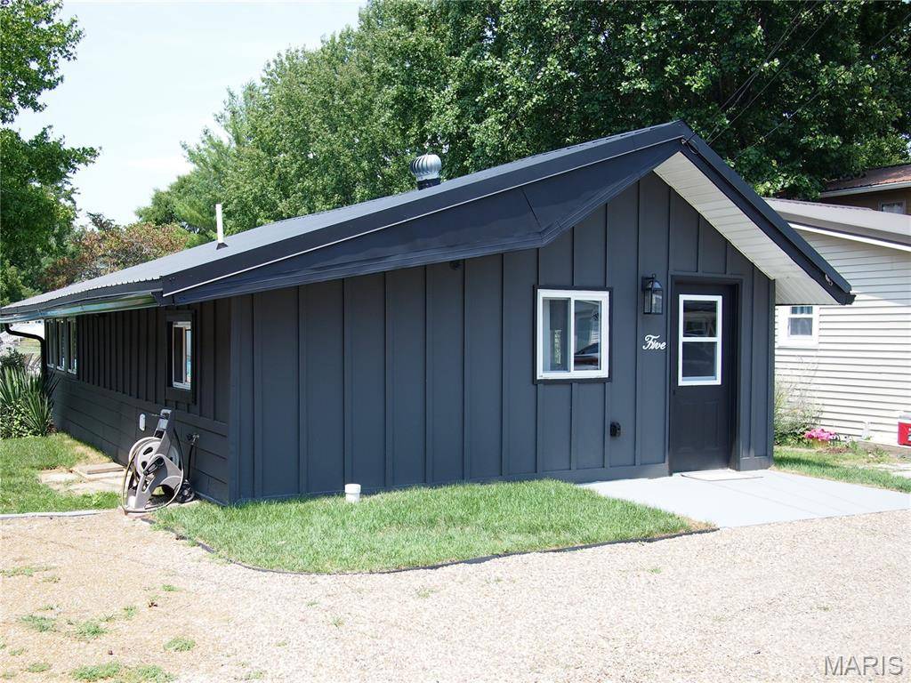 5 Eagle DR, Sparta, IL 62286
