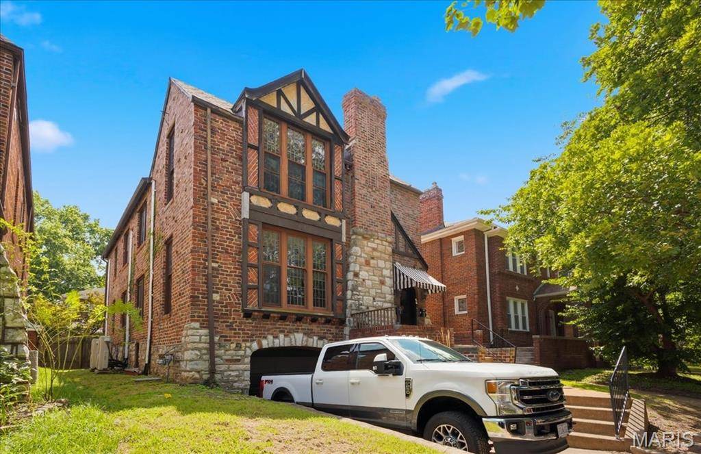 7108 Tulane AVE, University City, MO 63130