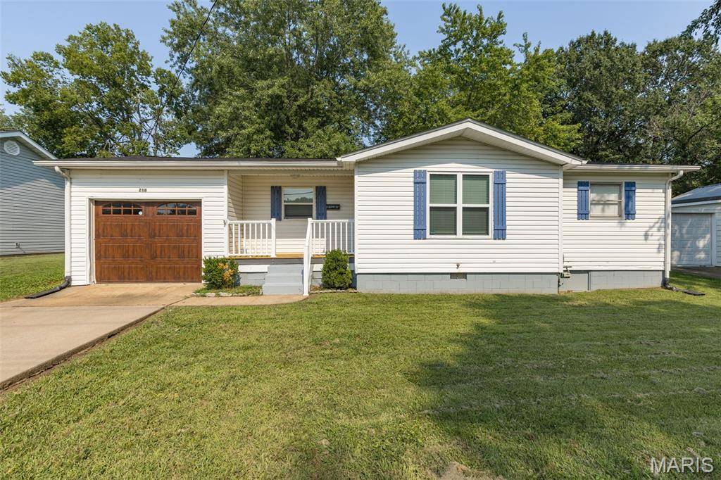 218 N Alexander ST, Farmington, MO 63640