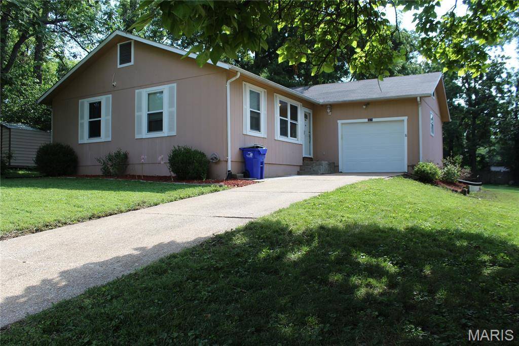 3678 Falcon AVE, Bridgeton, MO 63044