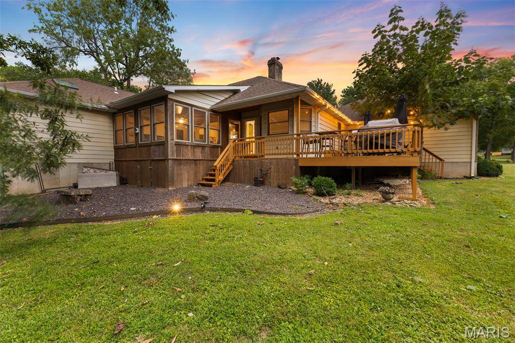 701 Hollyhock LN, Farmington, MO 63640