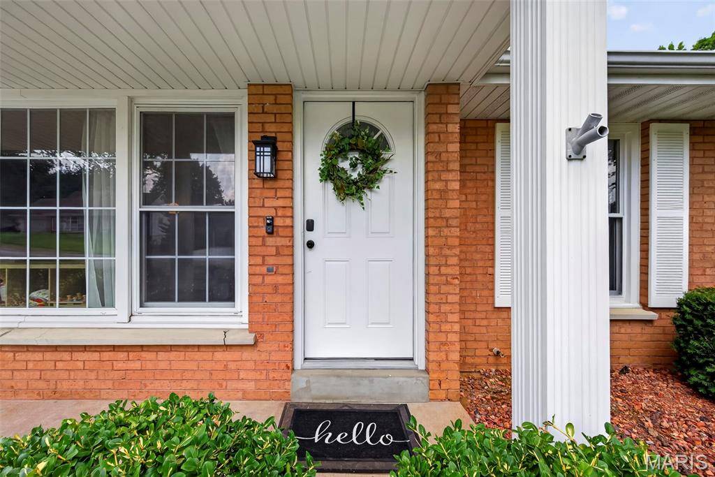 313 Elmhurst DR, St Charles, MO 63301