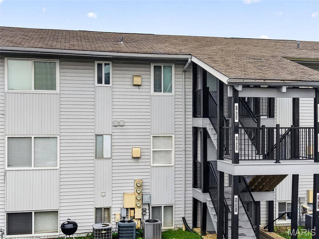 1823 Gascony Parc DR #1823, Lake St Louis, MO 63367