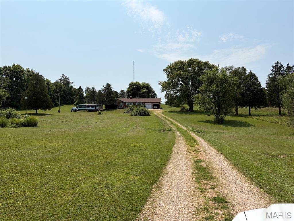 8560 Saffell RD, Bonne Terre, MO 63628