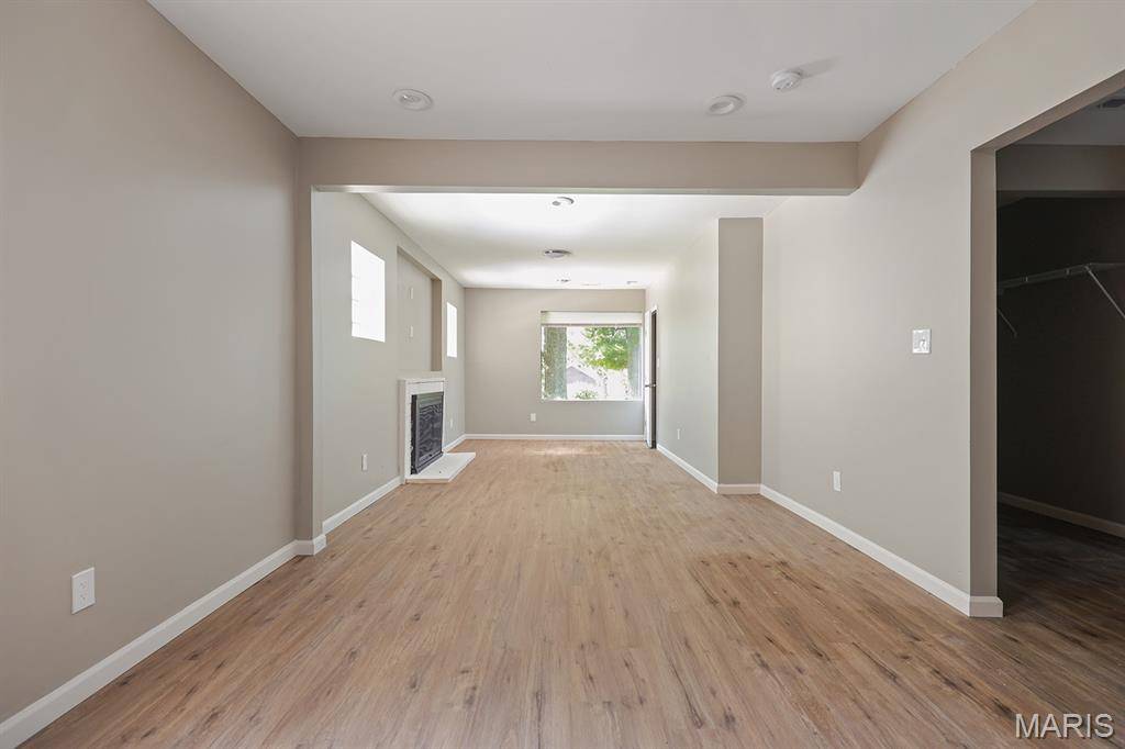 1625 Muriel DR, St Louis, MO 63138