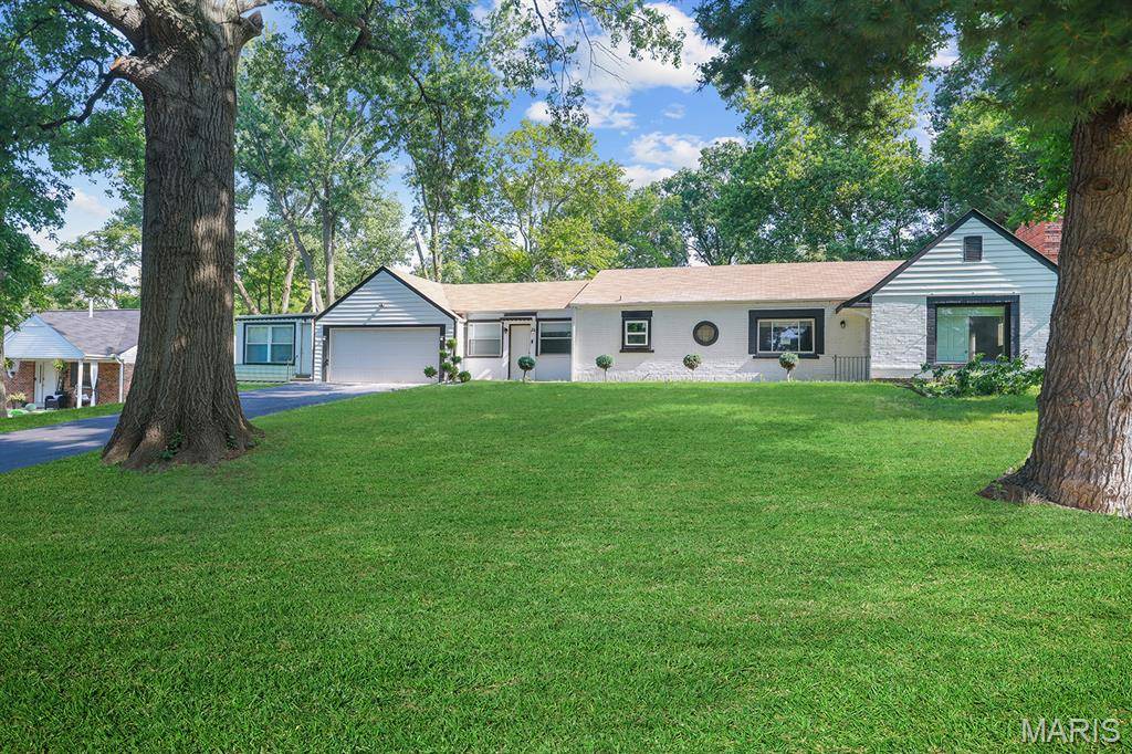 1625 Muriel DR, St Louis, MO 63138