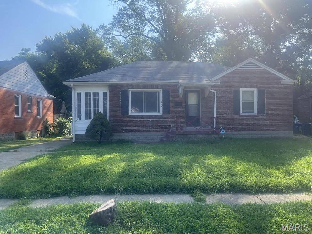 604 East AVE, St Louis, MO 63135