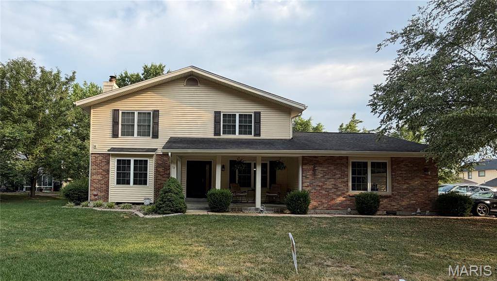 78 Nicole CT, Lake St Louis, MO 63367