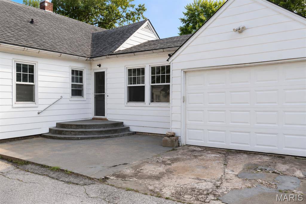 1208 Brown ST, Alton, IL 62002