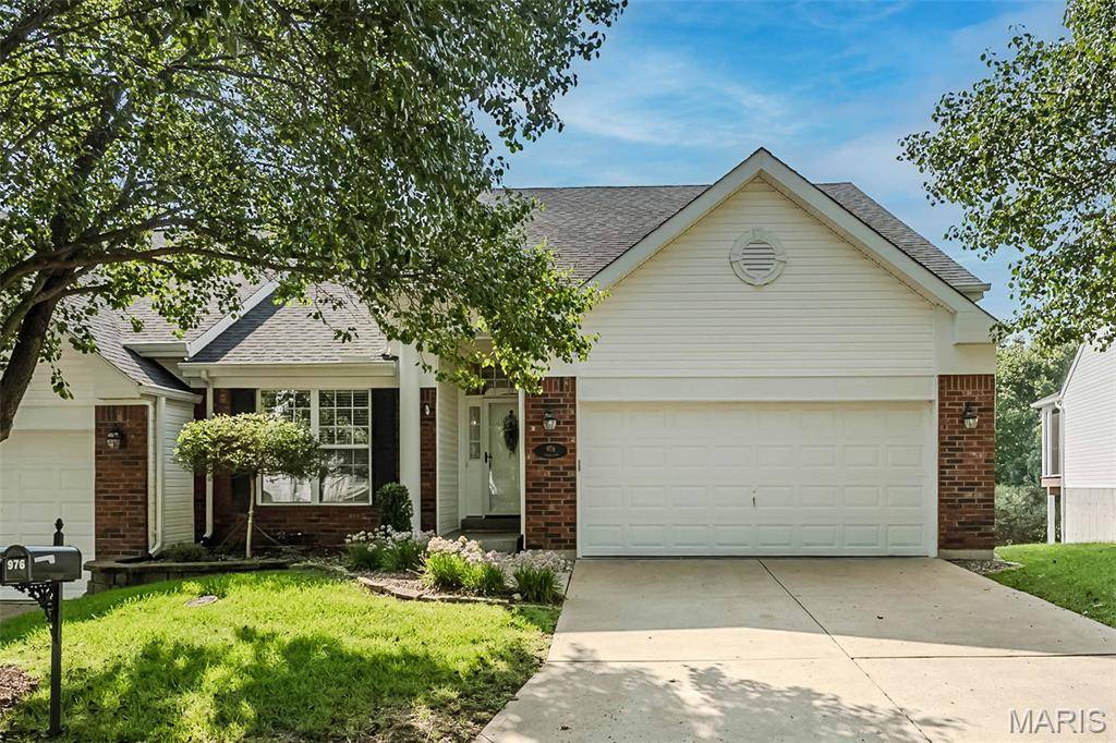 976 Shire LN, Eureka, MO 63025