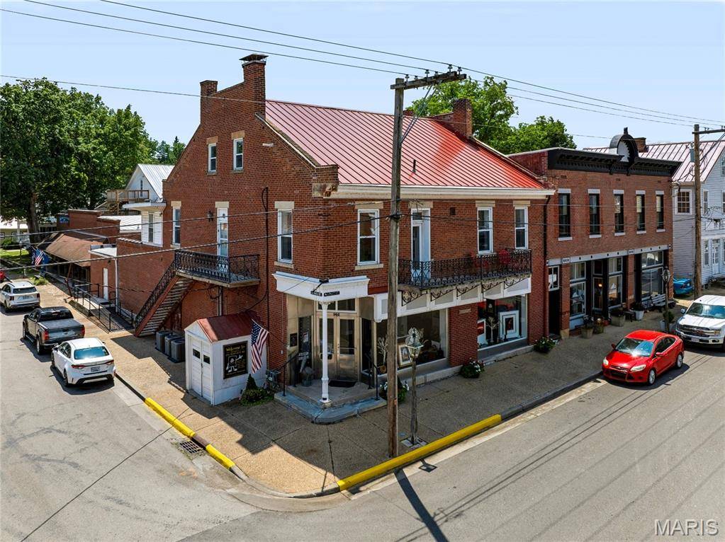 302 Market ST, Ste Genevieve, MO 63670