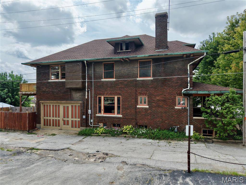 615 Center ST, Hannibal, MO 63401