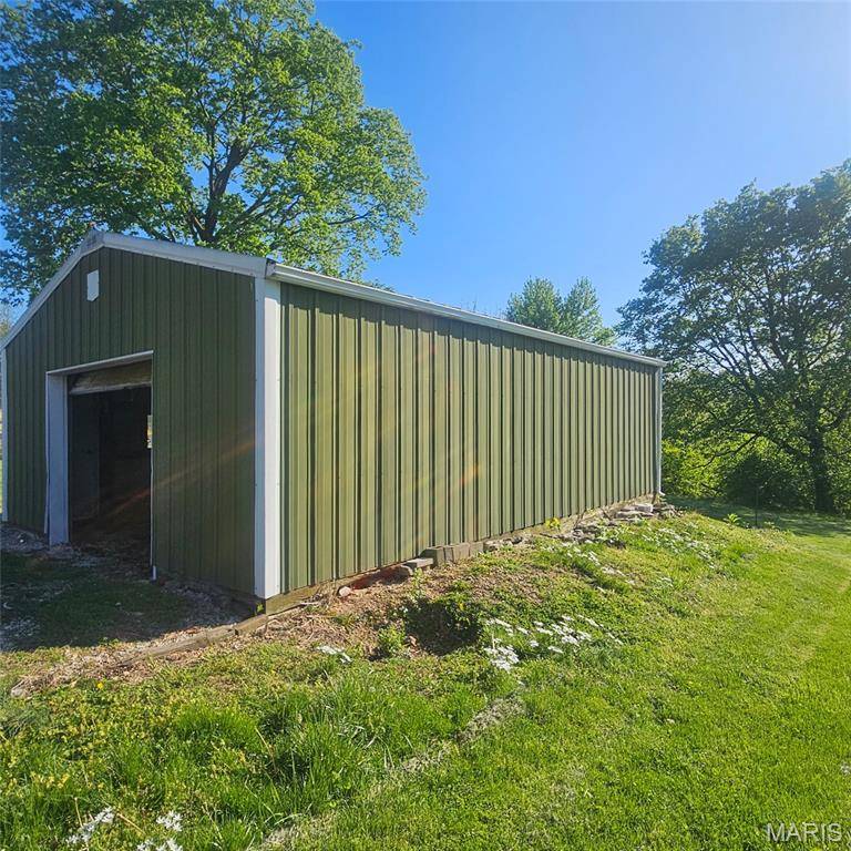 411 N 6th ST, Elsberry, MO 63343