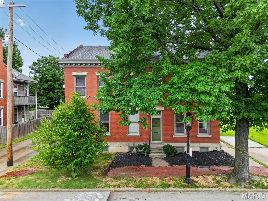 1324 S 9th ST, St Louis, MO 63104